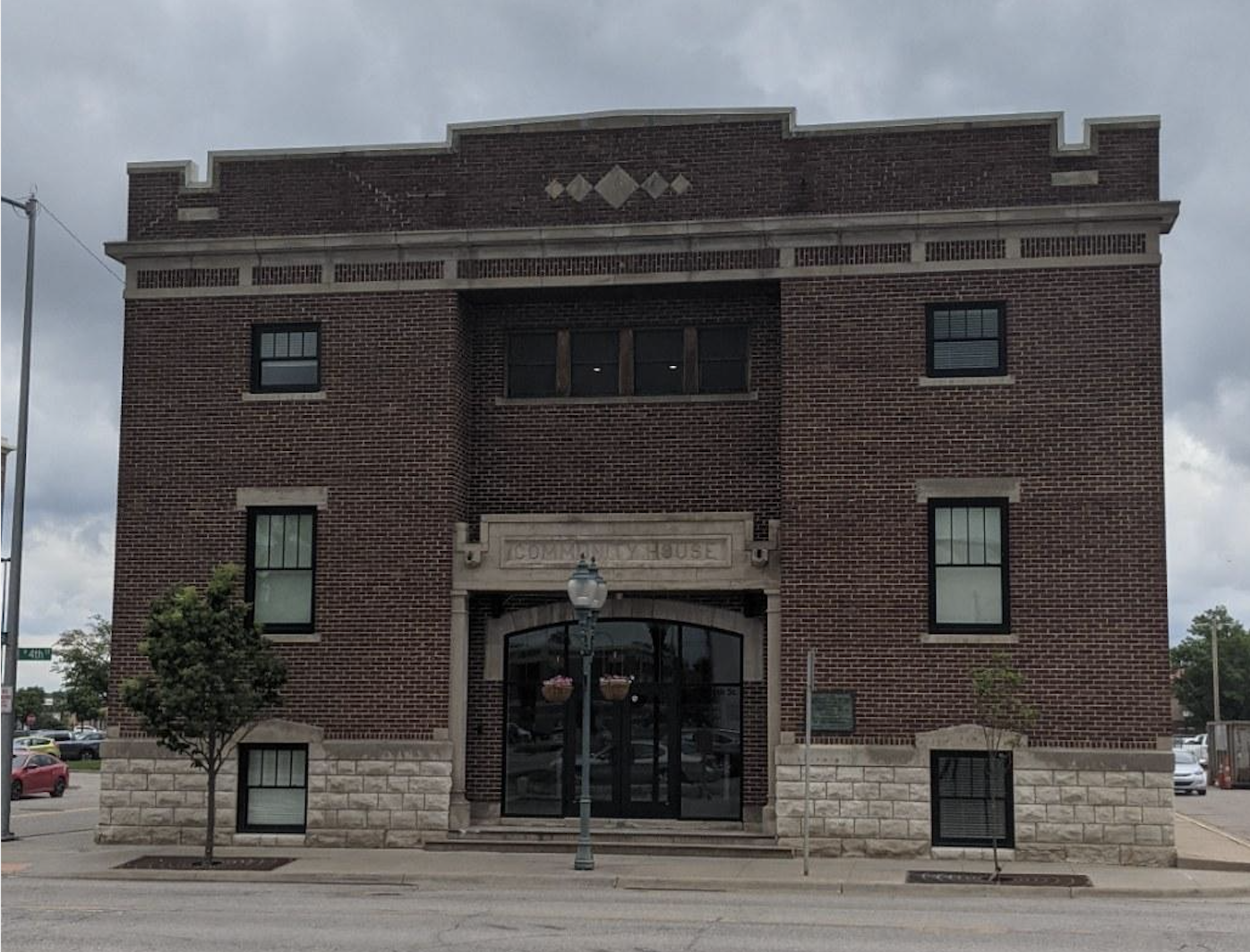 120 N 4th St*