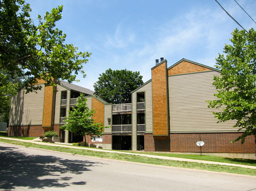 1960 Hunting Ave*